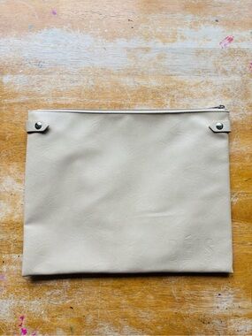 BEIS Cream Travel Pouch